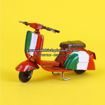 XE VESPA 946 ĐỎ TRẮNG XANH